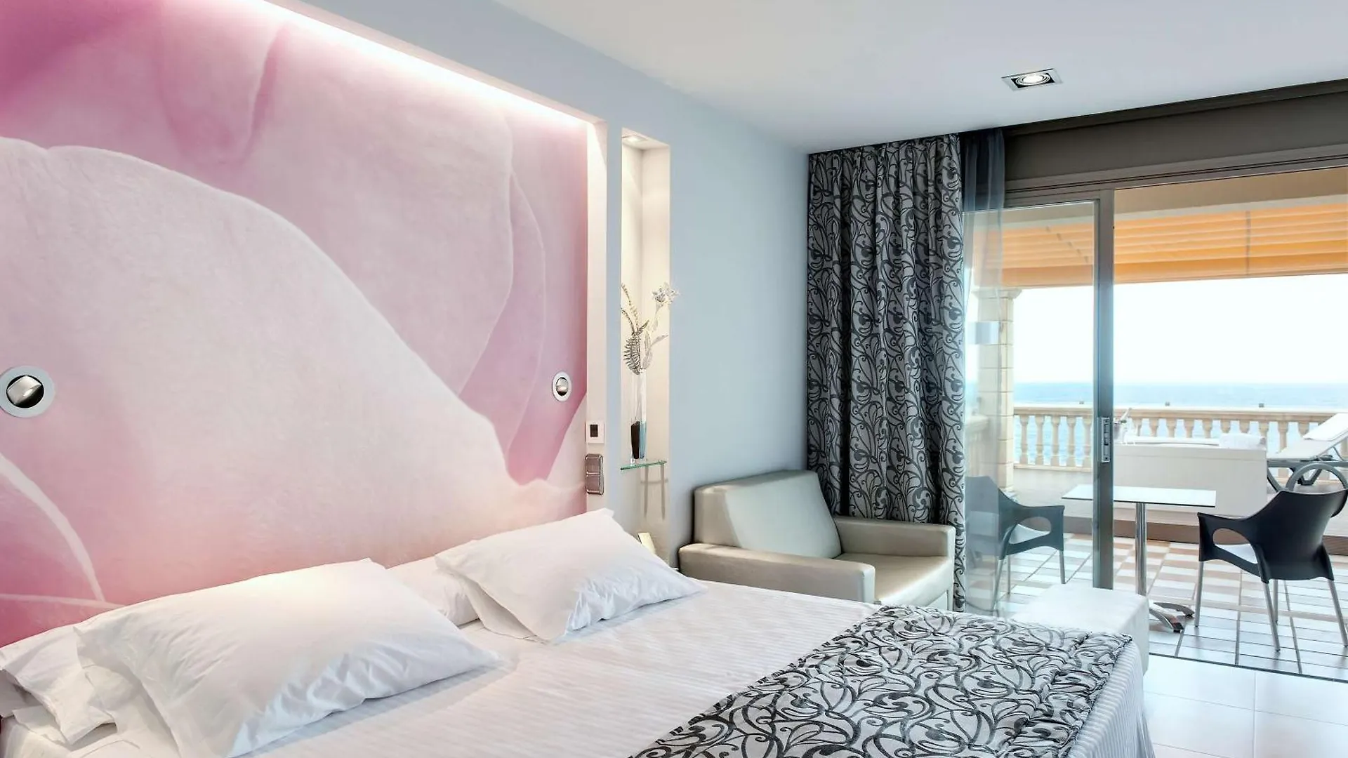 Barcelo Illetas Albatros - Adults Only Hotel 4*,