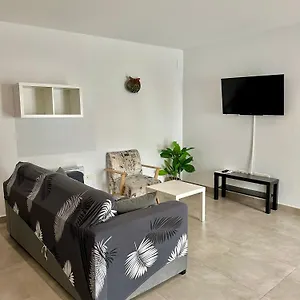 احجز هنا